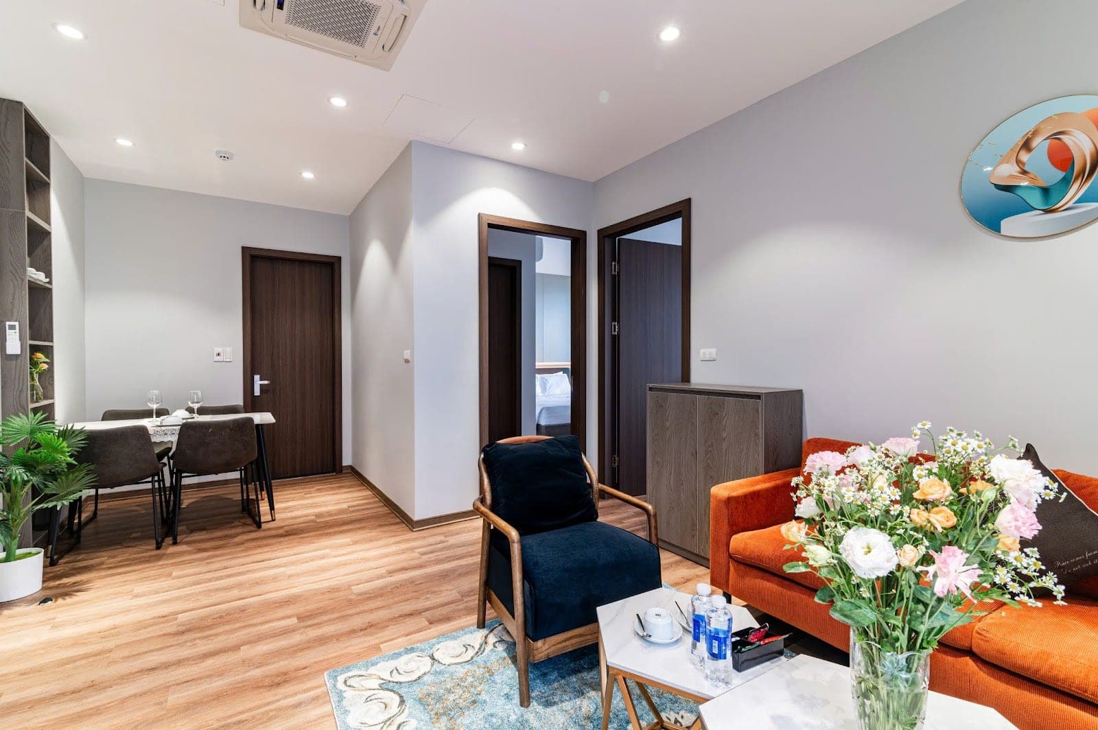 Well Located 2-Bed Apartment in Tay Ho 2