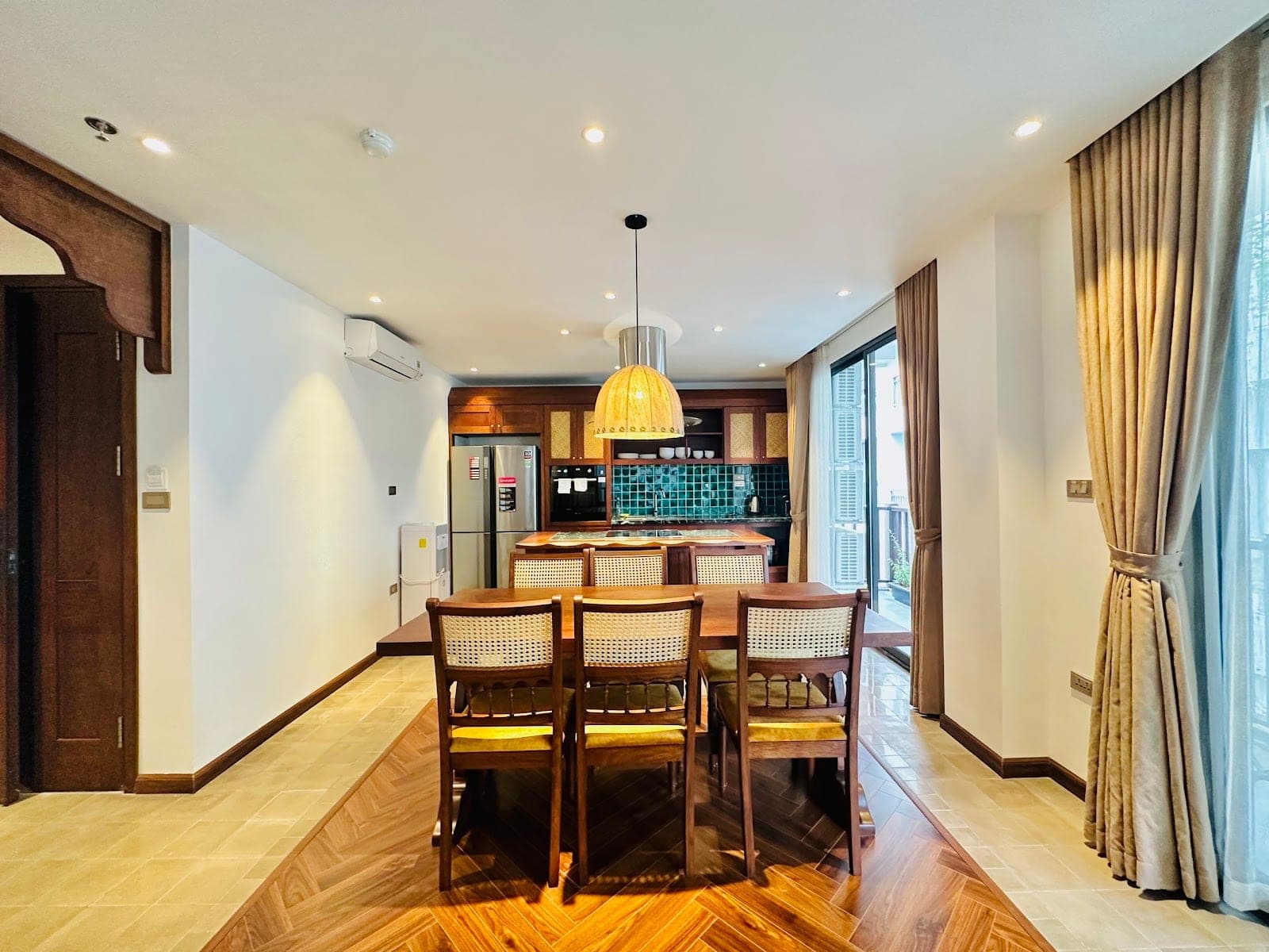 Garden View 3-Bed Apartment for Rent in West Lake, Hanoi