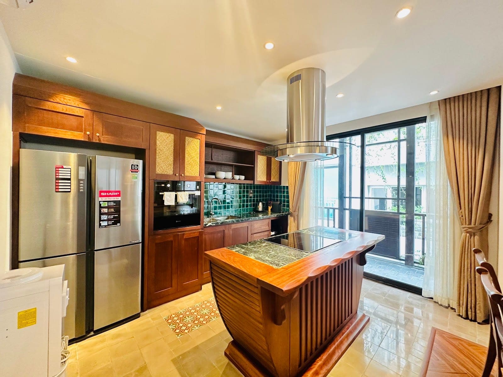Furnished 3-Bedroom Apartment at 32/16 Tô Ngọc Vân, Tây Hồ