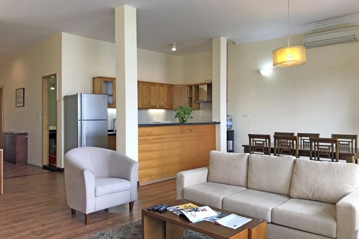 Lakefront Affordable 3-Bed Apartment in Tay Ho