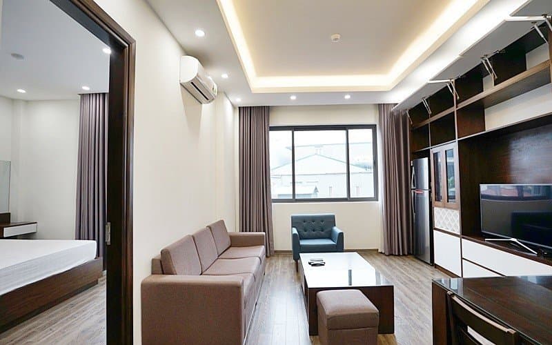 Popular Street 1-Bedroom Apartment with Balcony on To Ngoc Van, Tây Hồ · Unit 402 2