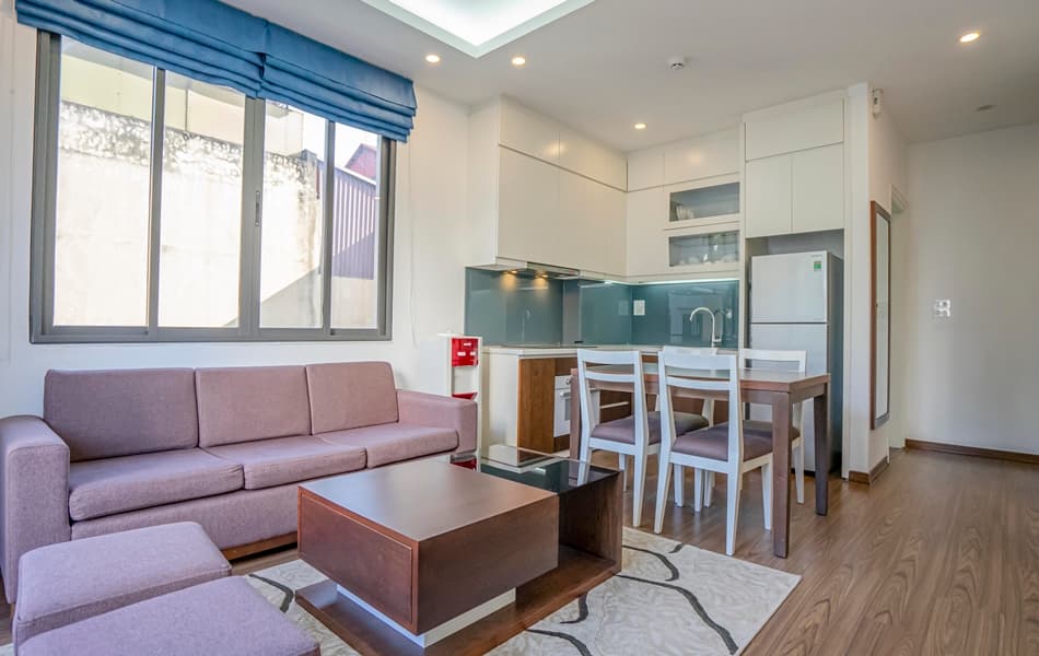 1-Bed Apartment in Tây Hồ · 21 To Ngoc Van