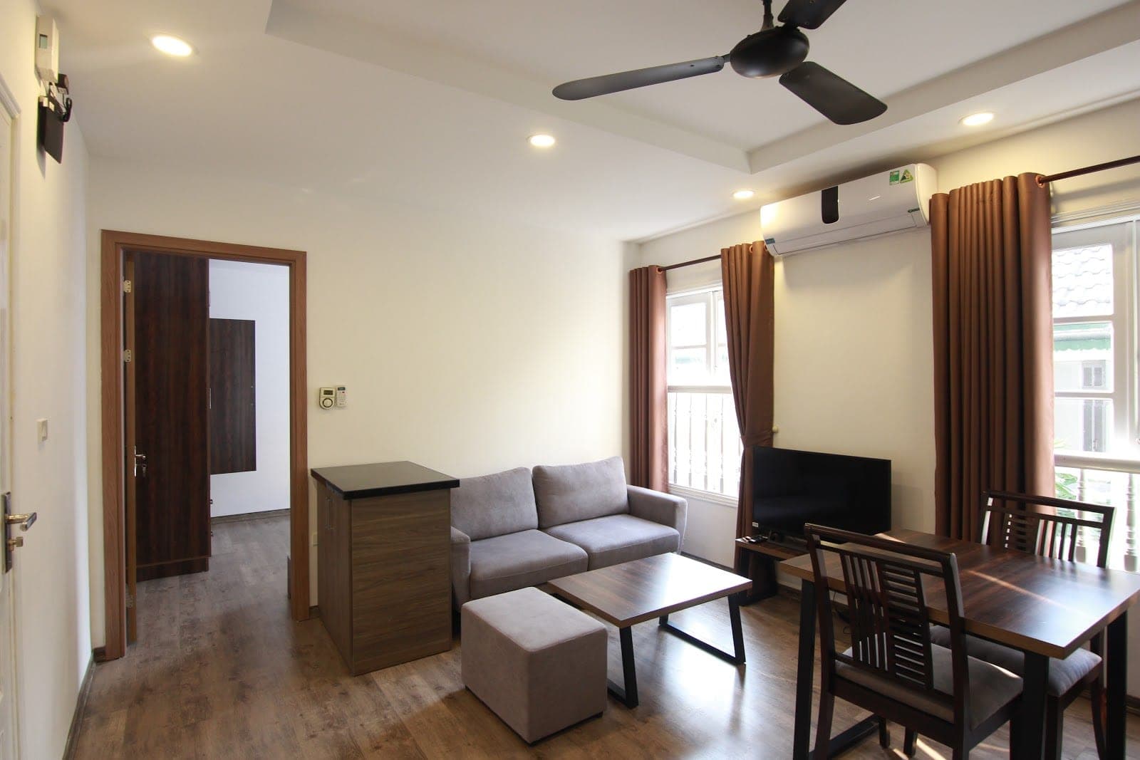 Welcoming 1-Bedroom Apartment in Tây Hồ · 32/18 Tô Ngọc Vân (Unit 403) 3