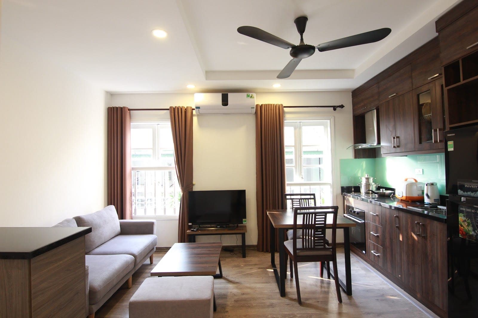 Welcoming 1-Bedroom Apartment in Tây Hồ · 32/18 Tô Ngọc Vân (Unit 403) 2