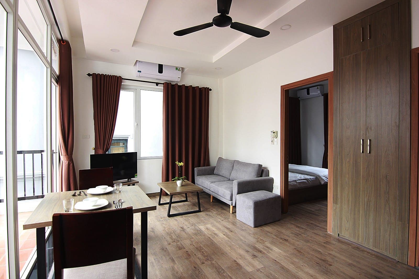 Timeless 1-Bed Apartment in Tây Hồ · 32/18 Tô Ngọc Vân (Unit 301) 2