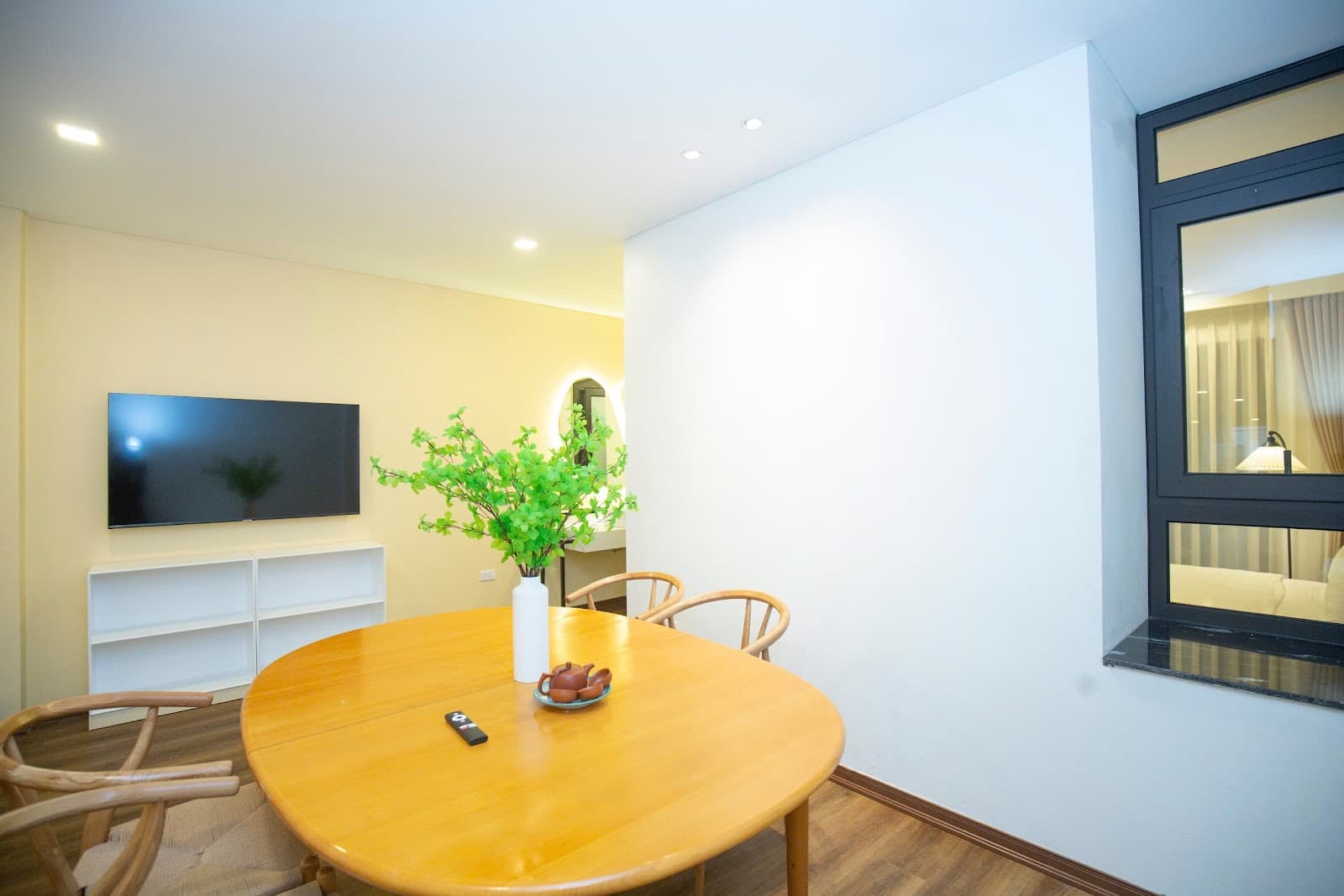 Duplex 1-Bedroom Apartment on 31/46 Xuan Dieu, Tây Hồ
