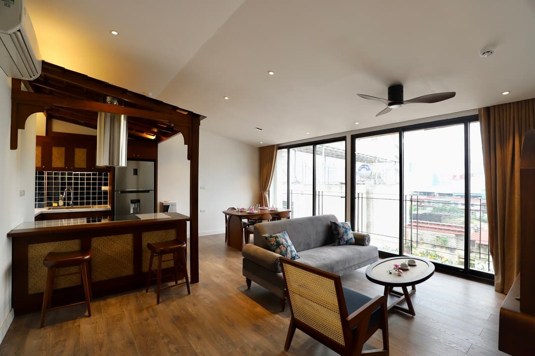 Modern Styled 2-Bed Apartment in Ba Dinh 3