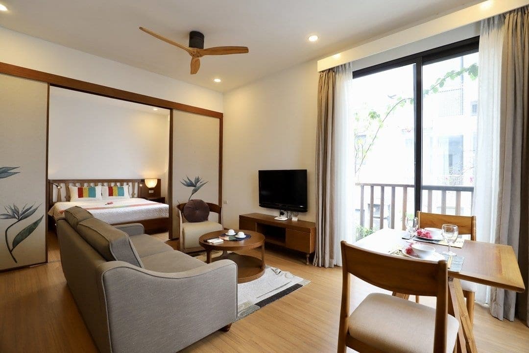 One-Bedroom Apartment with Balcony at 24/36 Dao Tan, Ba Đình