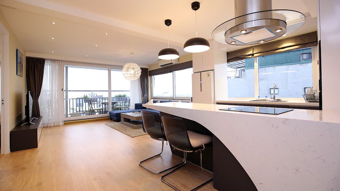 Grand 2-Bedroom Apartment on To Ngoc Van, Tây Hồ