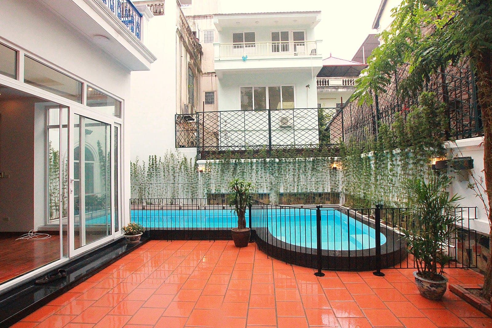 Considered 4-Bedroom House in Tây Hồ · 12 Đặng Thai Mai 2