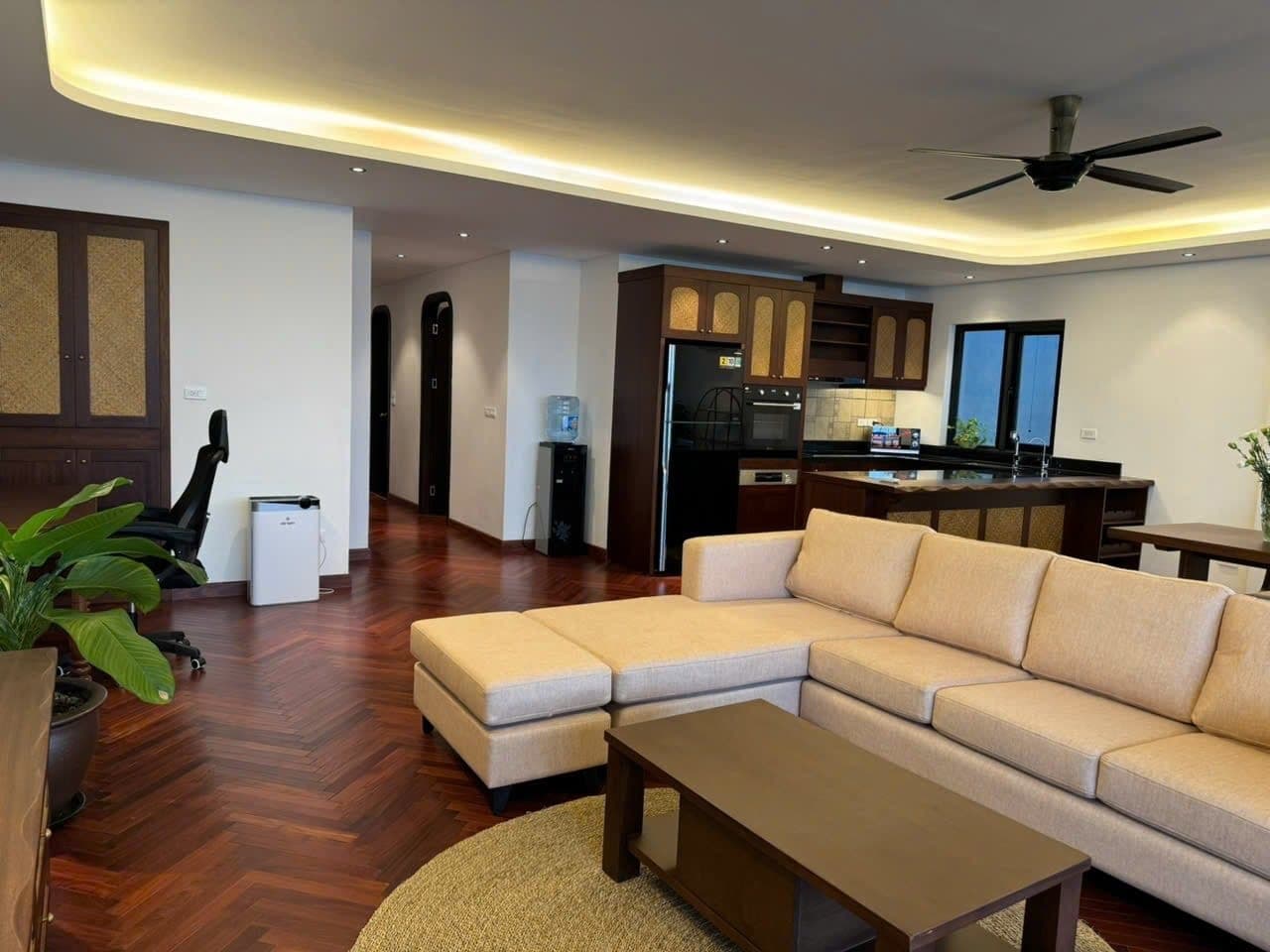 Lake View Indochine Apartment in Tây Hồ · Dang Thai Mai 2