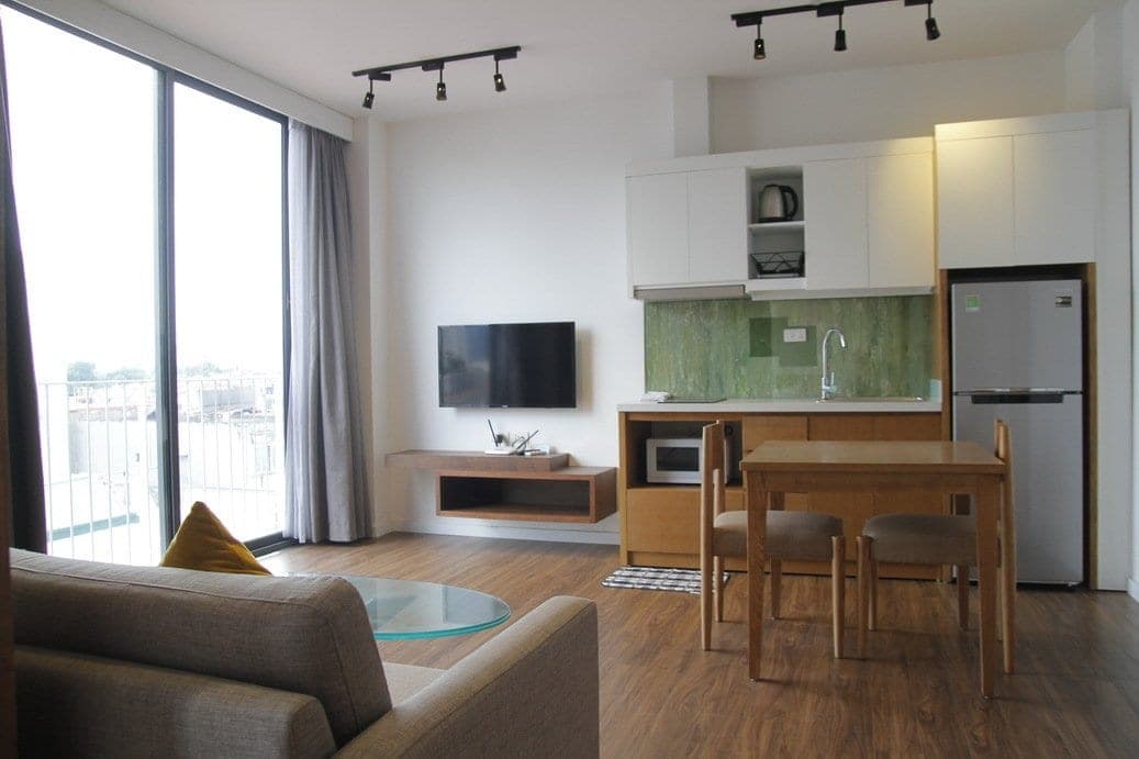 1-Bedroom Apartment with Balcony at 32/12 Đào Tấn, Ba Đình
