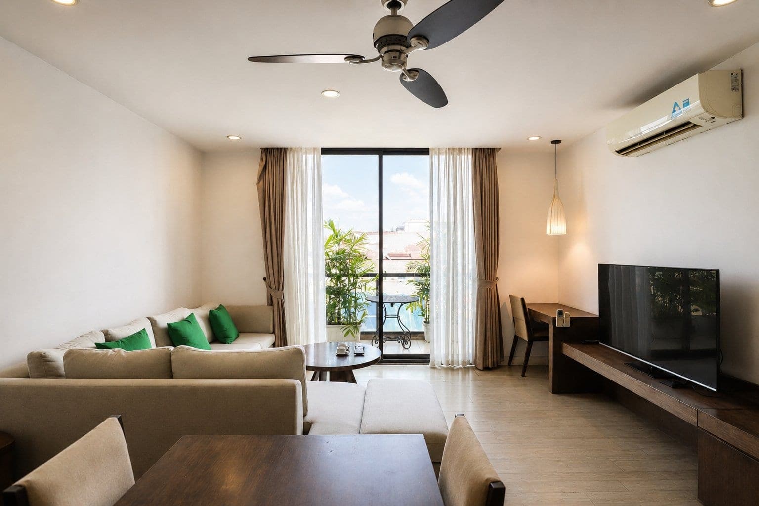 Two-Bedroom Apartment with Balcony at 32 Truong Han Sieu, Hoàn Kiếm
