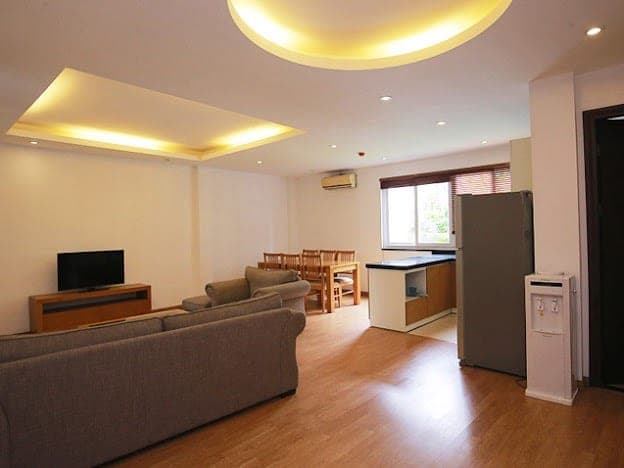 Homely 3-Bed Apartment in Tây Hồ · Ref F7B811