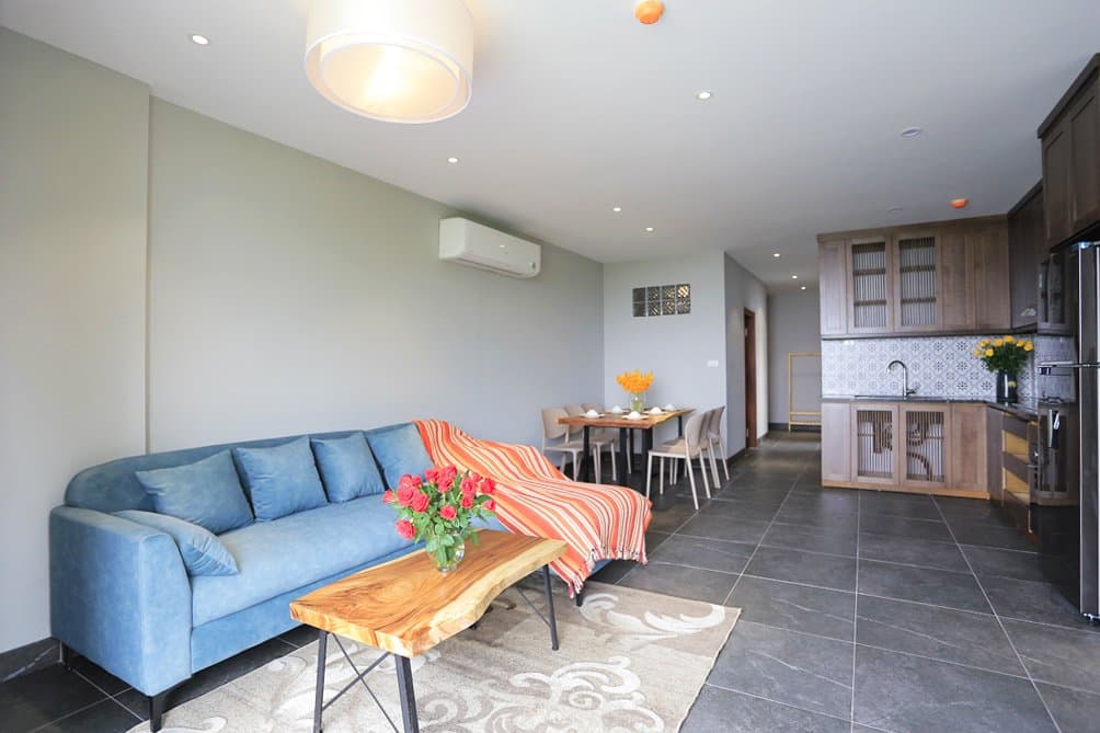 Modern 2-Bedroom Apartment on 399 Au Co, Tây Hồ 3