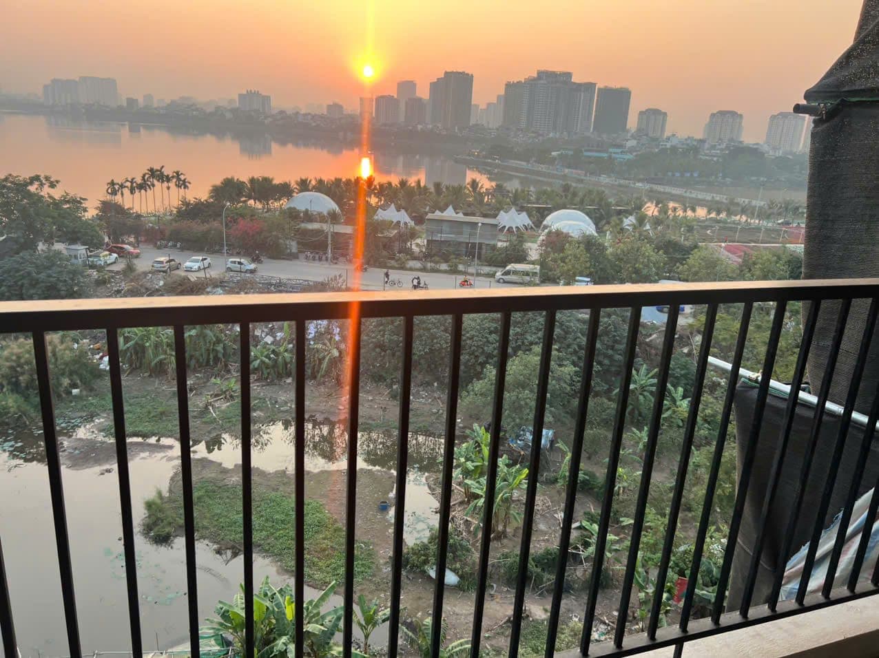 Lake View 1-Bed Apartment for Rent in West Lake, Hanoi