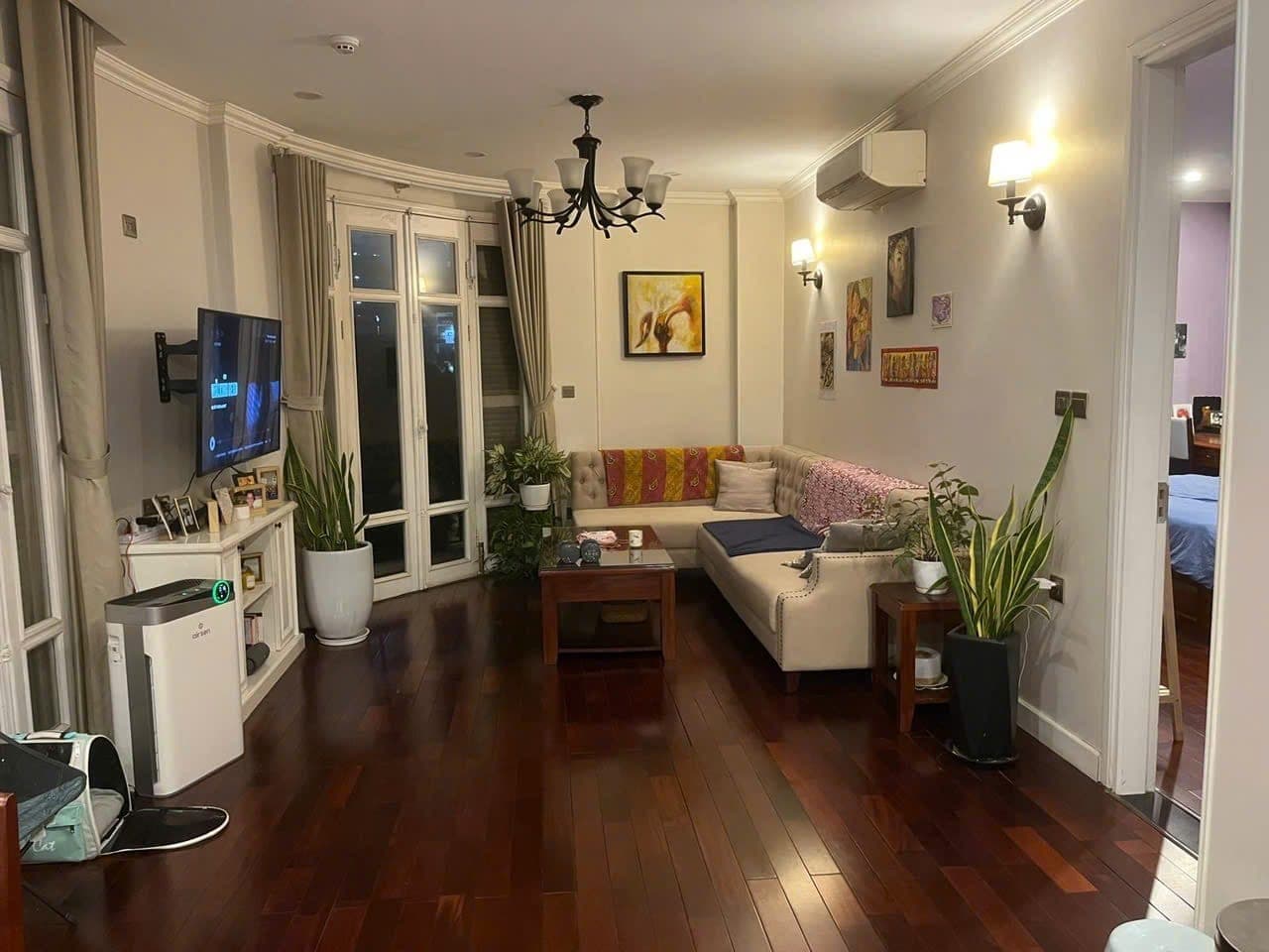 2-Bedroom Serviced Apartment for Rent in Xom Chua, Tay Ho – 120m² with Balcony
