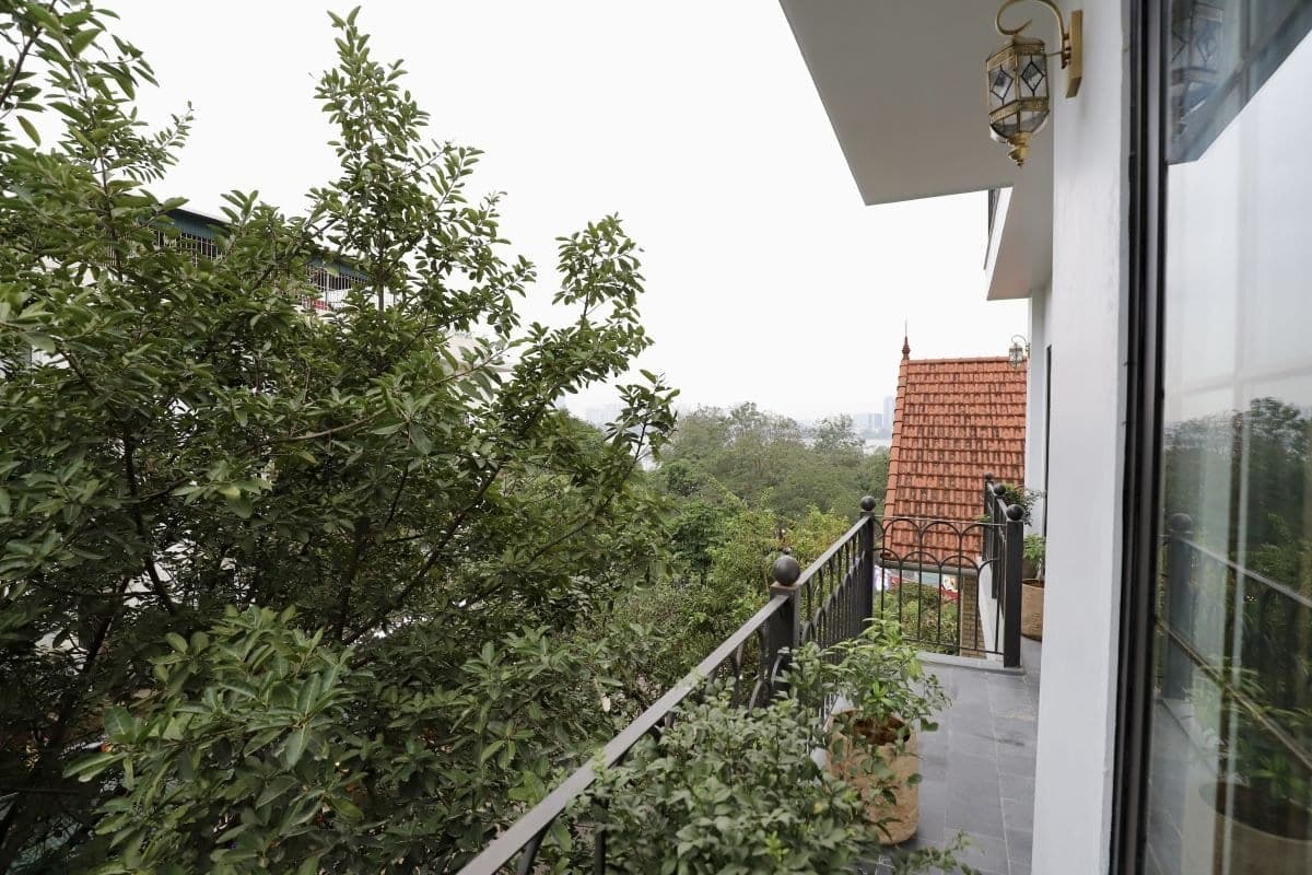 Gorgeous Japanese Inspired 2-Bed Apartment in Tay Ho 2