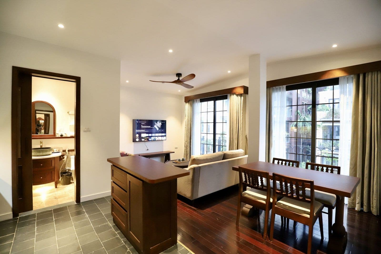 Gorgeous Japanese Inspired 2-Bed Apartment in Tay Ho