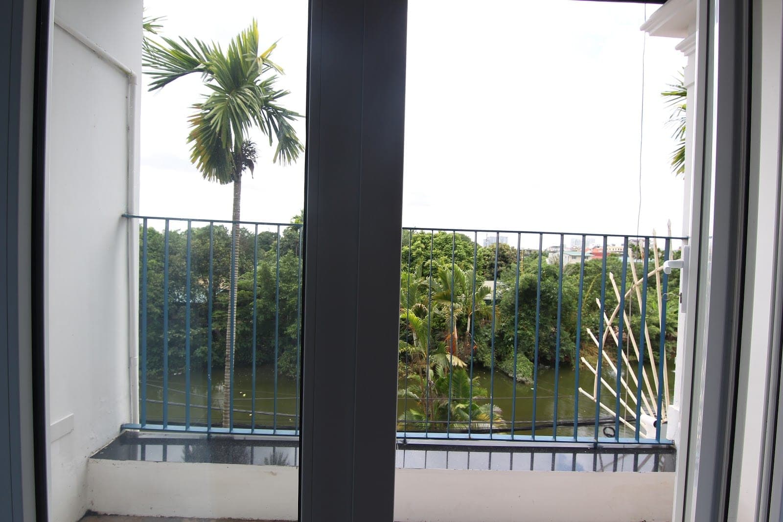 Lake View 4-Bedroom House in Tây Hồ ·Ngõ 12 Đặng Thai Mai 2