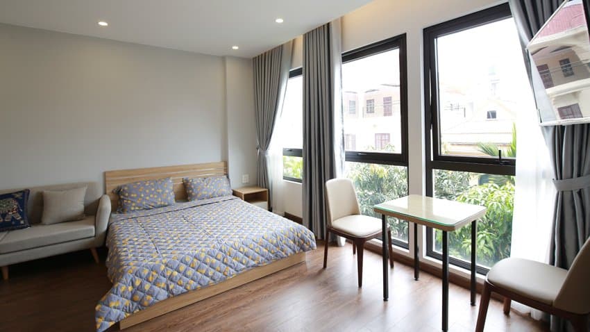 Bright Furnished Studio at 52/22 To Ngoc Van, Tây Hồ 3