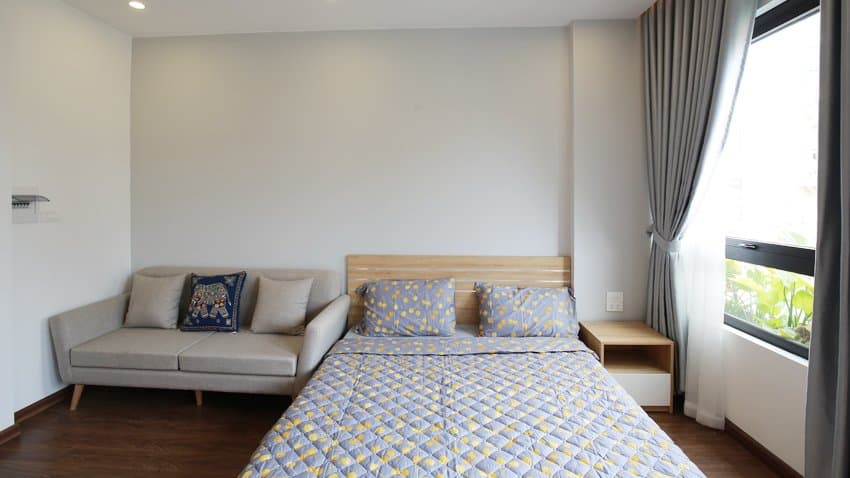 Bright Furnished Studio at 52/22 To Ngoc Van, Tây Hồ 2
