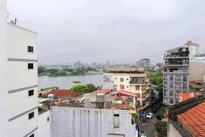 2-Bedroom Apartment with Lake View on Nam Trang, Truc Bach