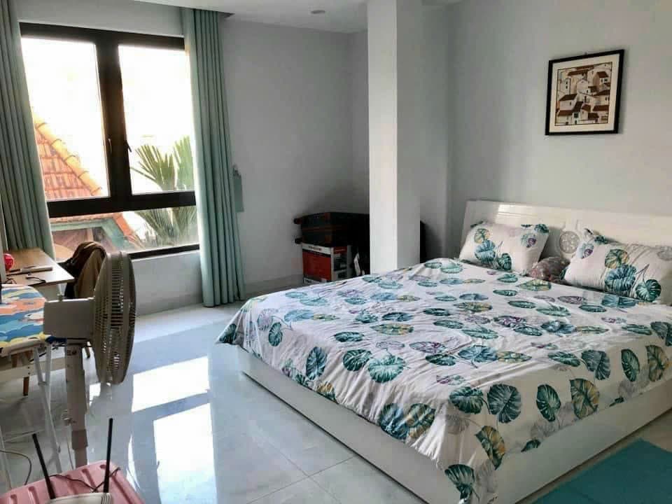 Conveniently Located 1-Bedroom Apartment on 236/11 Au Co, Tây Hồ 3