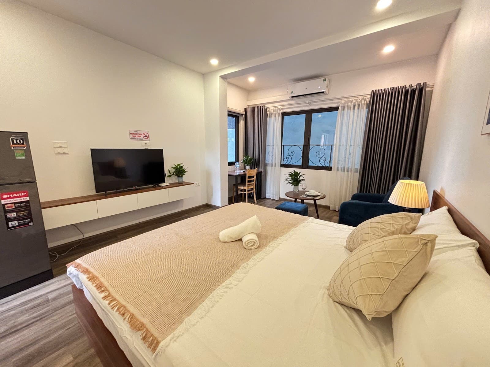 Low Cost Studio in Tay Ho