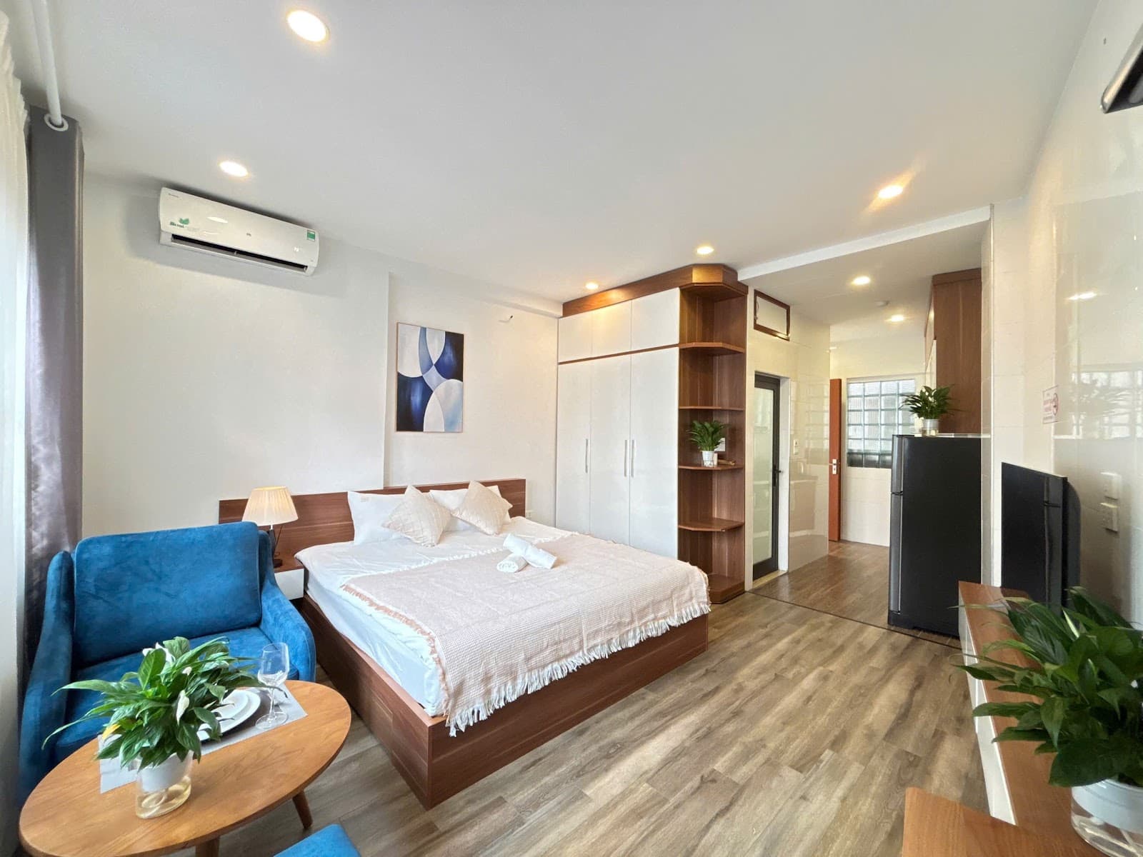 Cheap Comfy Studio in Trinh Cong Son