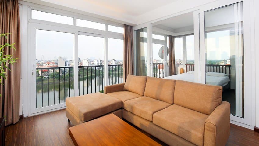 Top Floor 1-Bedroom Apartment with Lake View 52/28 To Ngoc Van, Tây Hồ 3