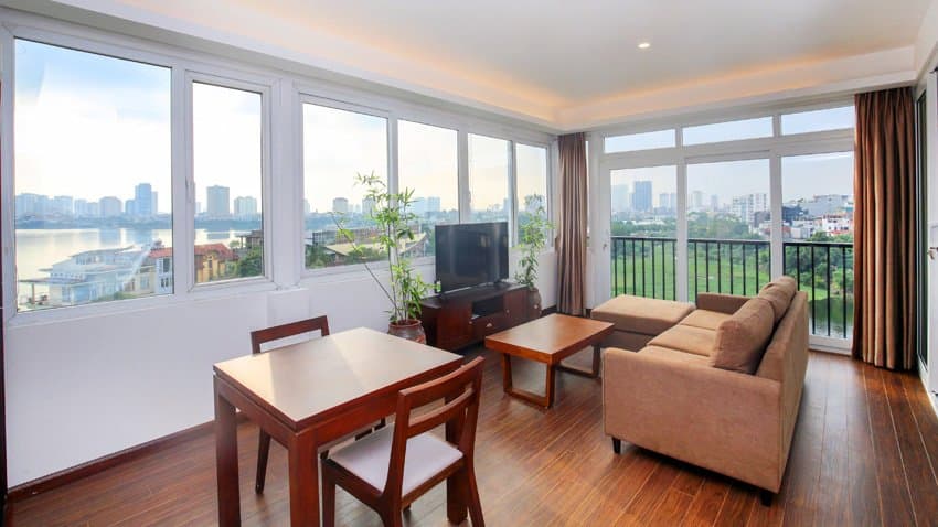 Top Floor 1-Bedroom Apartment with Lake View 52/28 To Ngoc Van, Tây Hồ