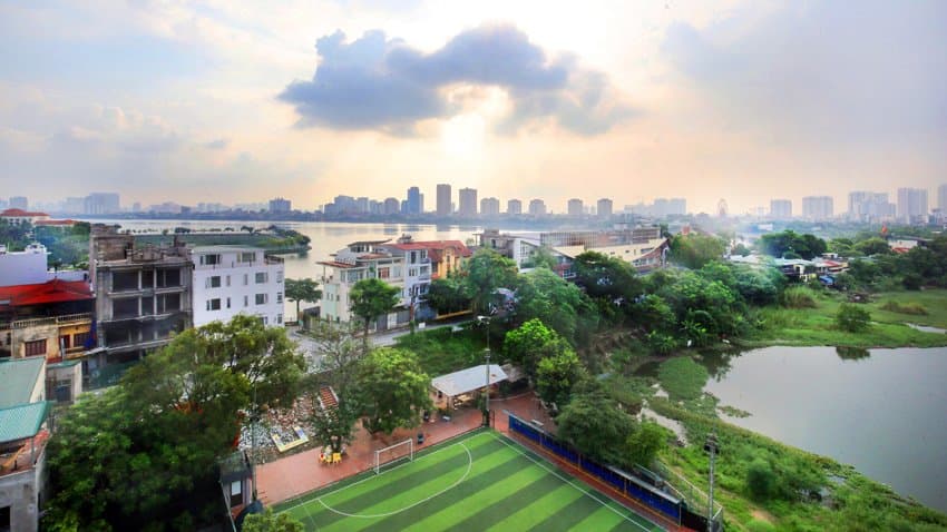 Top Floor 1-Bedroom Apartment with Lake View 52/28 To Ngoc Van, Tây Hồ 2