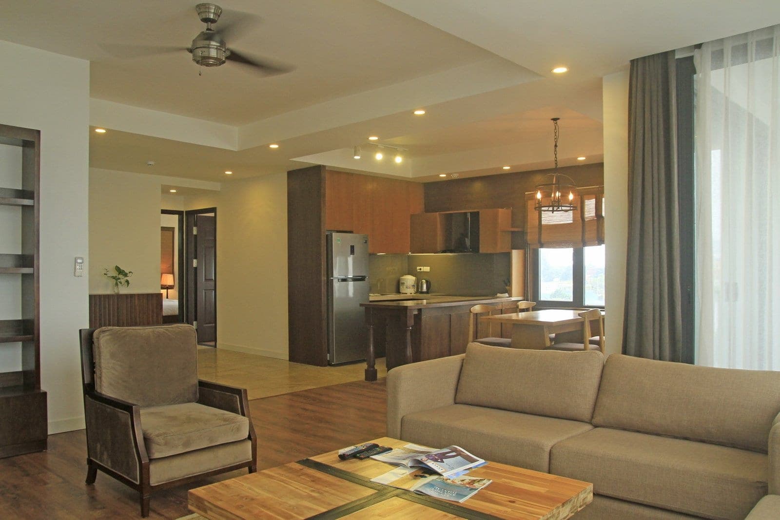 Three-Bedroom Apartment with Balcony at 88 Xom Chua, Tây Hồ