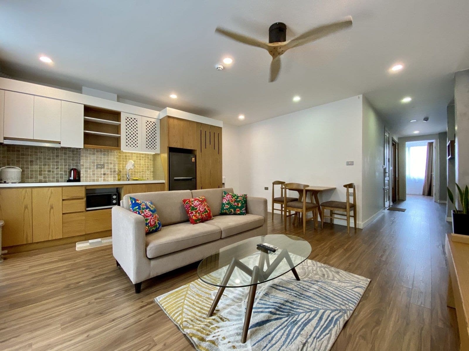 1-Bedroom Apartment with Balcony at 8 Mac Dinh Chi, Ba Đình · Unit 301