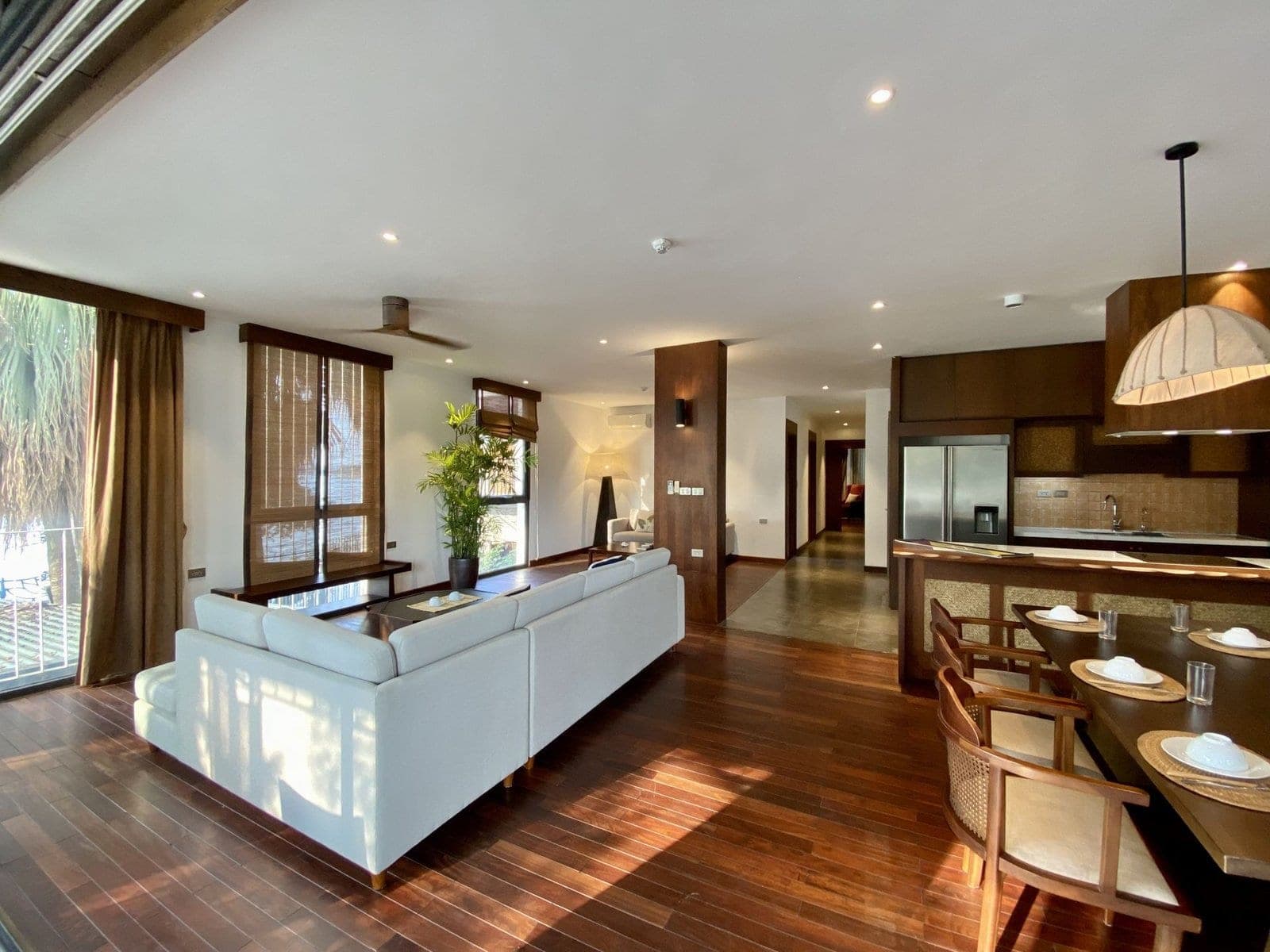 Three-Bedroom Apartment with Balcony at 94 Xom Chua, Tây Hồ