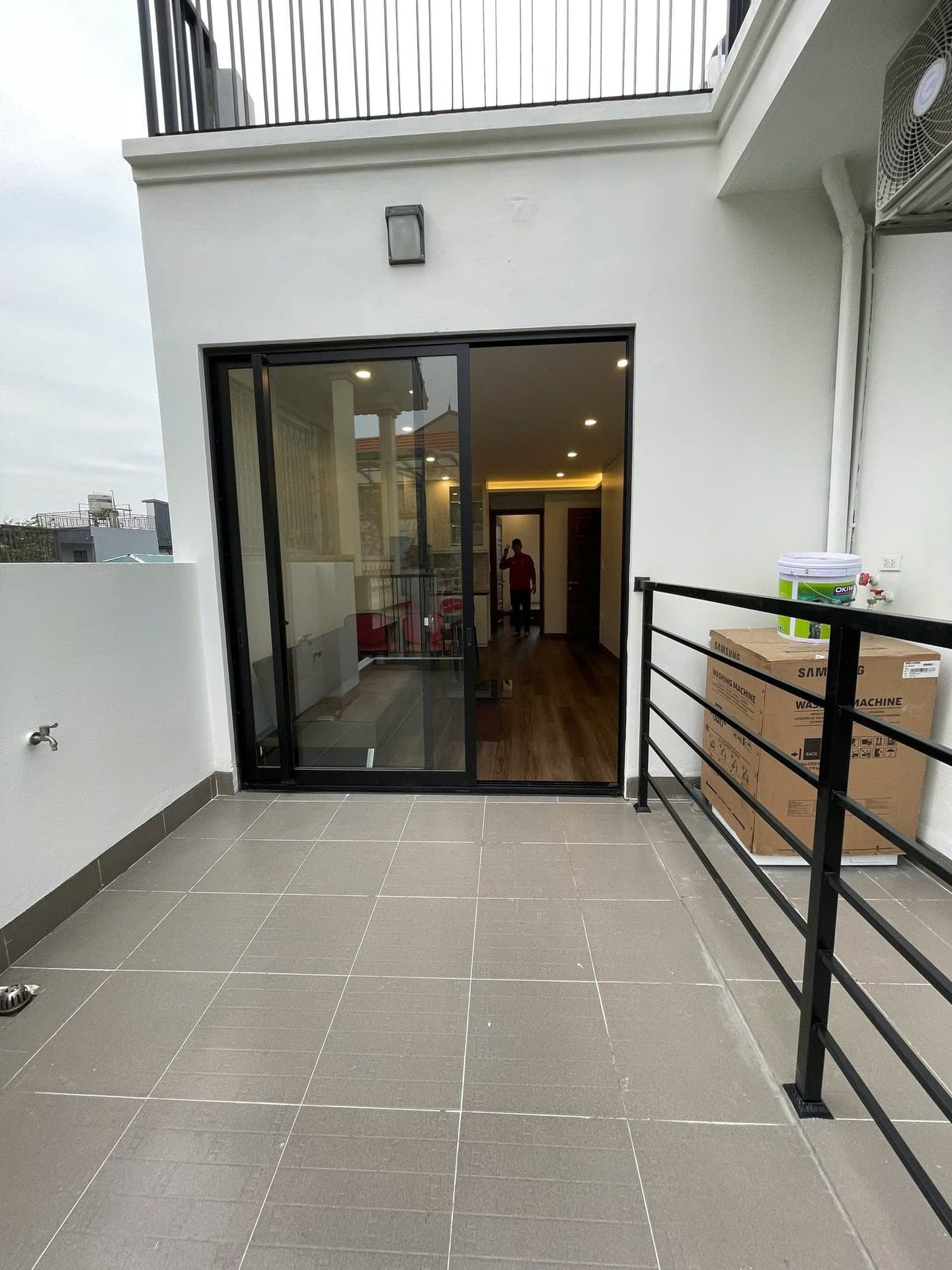 Balcony 1-Bed Apartment in Ba Đình · 9b ngo 317 Hoàng Hoa Thám 2
