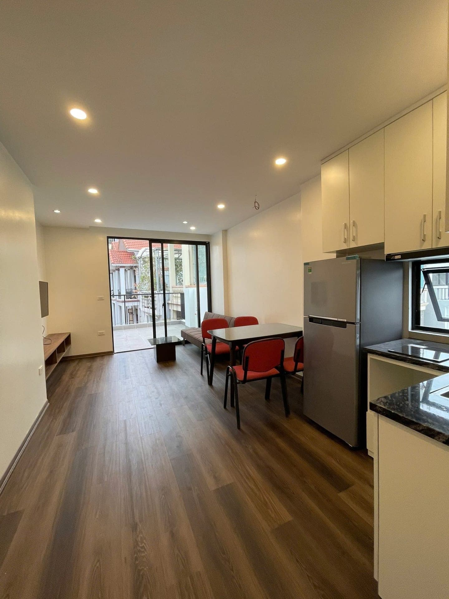 Balcony 1-Bed Apartment in Ba Đình · 9b ngo 317 Hoàng Hoa Thám