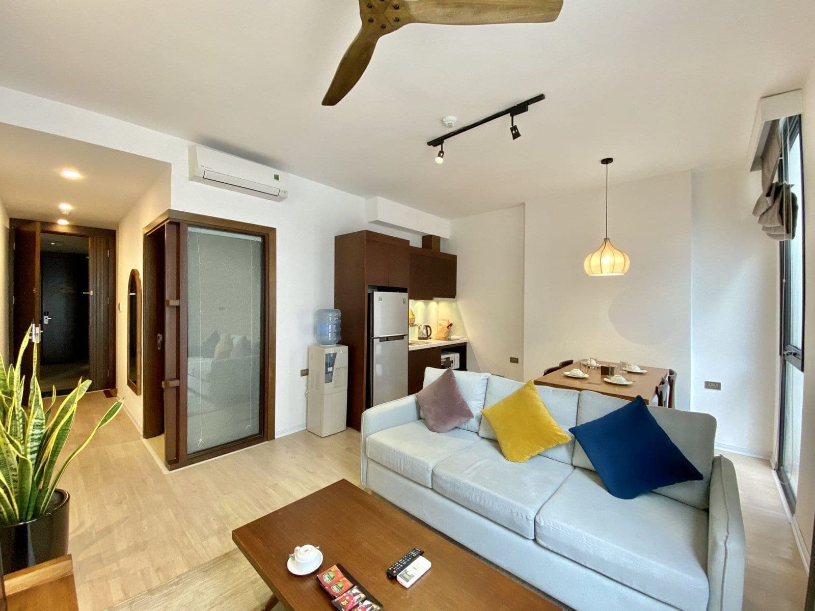 1-Bedroom Apartment with Balcony at 19/535 Kim Ma, Ba Đình
