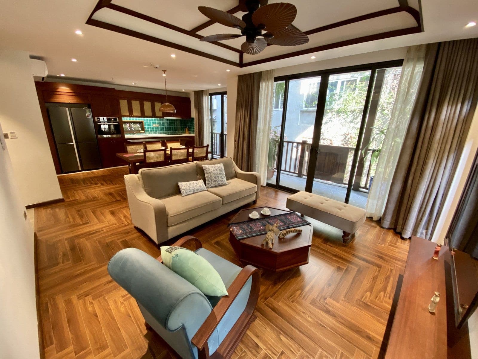 Three-Bedroom Apartment with Balcony at 28/32 To Ngoc Van, Tây Hồ