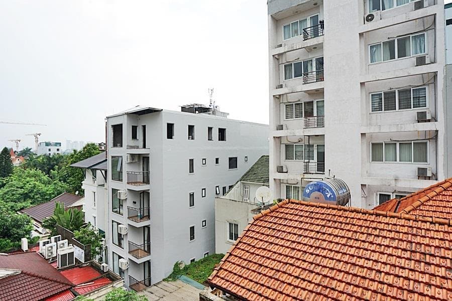 Balcony 1-Bed Apartment in Tây Hồ · No. 2B Lane 25 Tay Ho · Unit 602 2