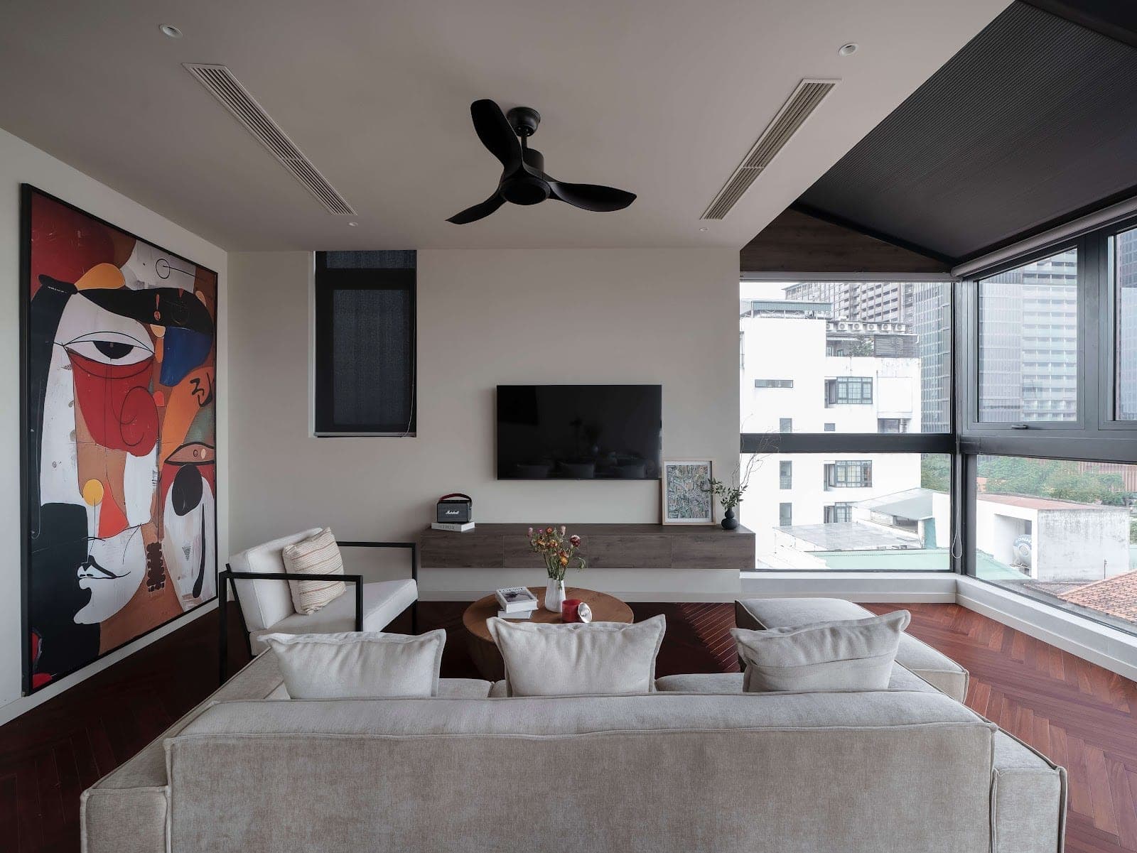 Modern 3 Bedroom Apartment on Alley 12/2/5 Dang Thai Mai, Tây Hồ 3