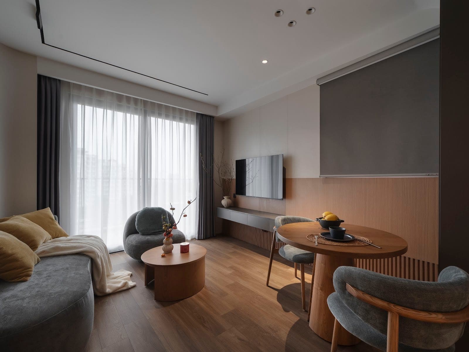 1-Bedroom Apartment at Dang Thai Mai, Tây Hồ 2