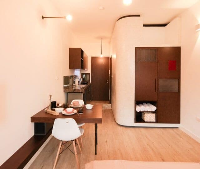 Balcony Studio in Ba Đình · No. 42b Alley 209 · Ref 596195 2