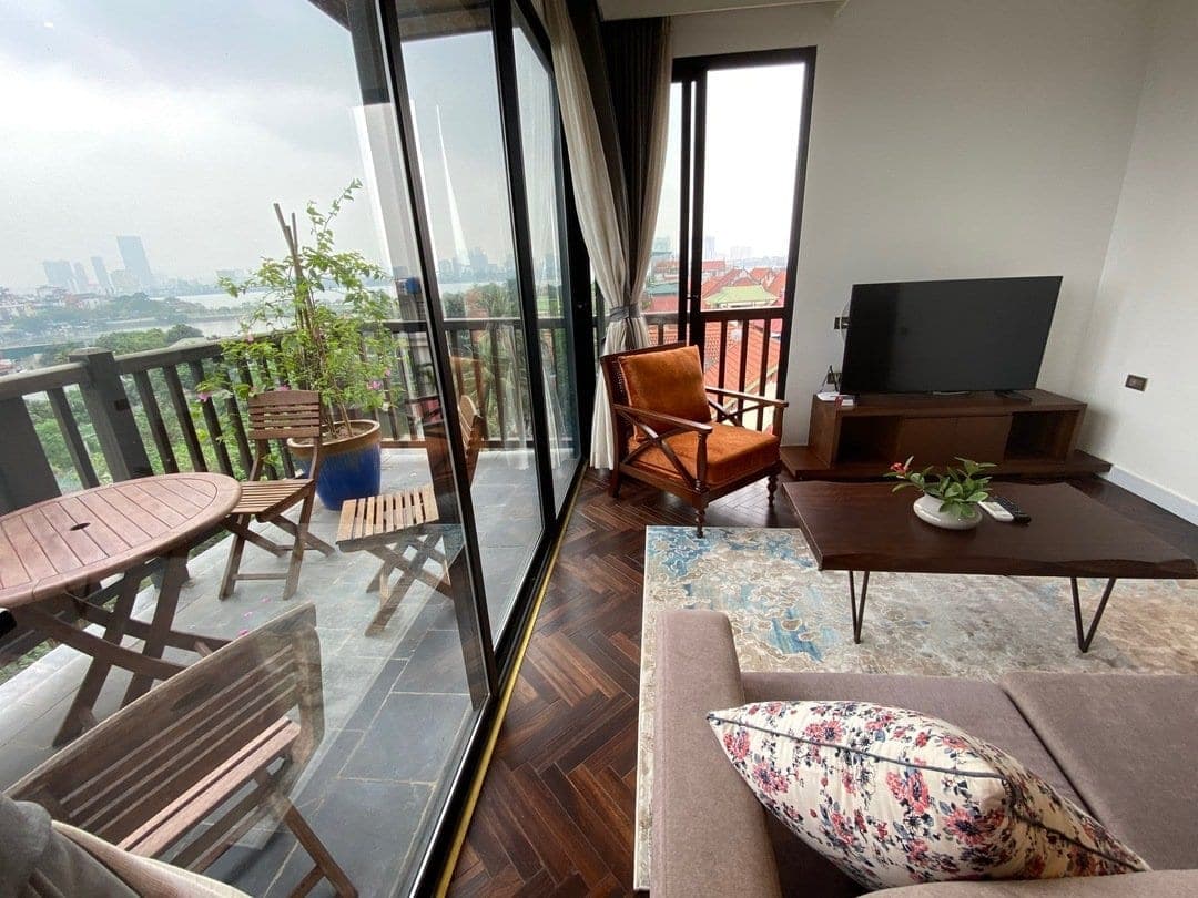 Two-Bedroom with Balcony at No 50 Xom Chua, Tây Hồ