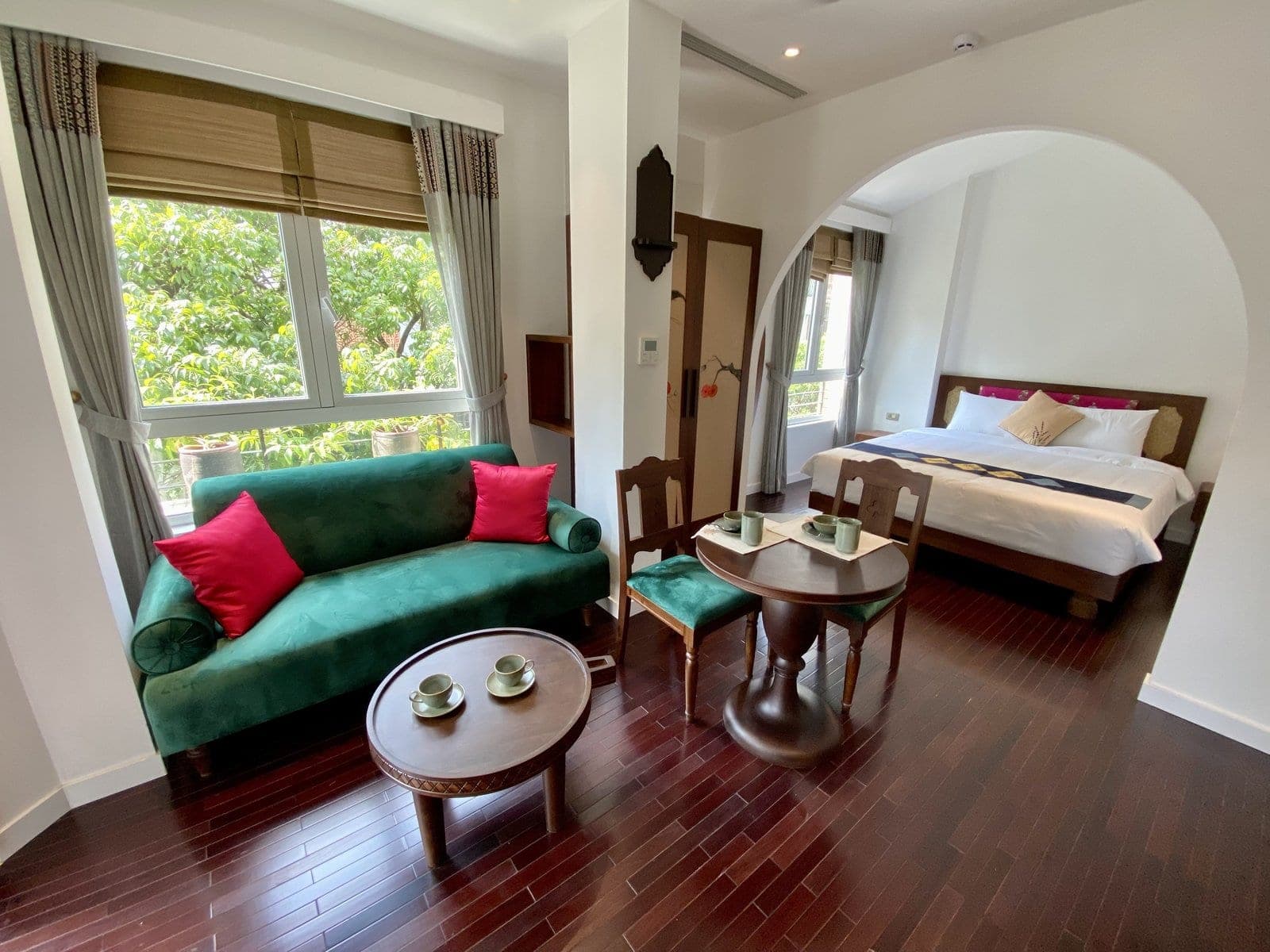 1-Bedroom Apartment with Balcony at 51 Nguyen Khac Hieu, Ba Đình · Unit 501