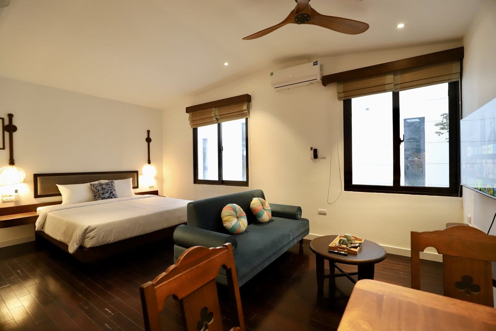 1-Bedroom Apartment with Balcony at 51 Quang Khanh, Tây Hồ · Unit 301