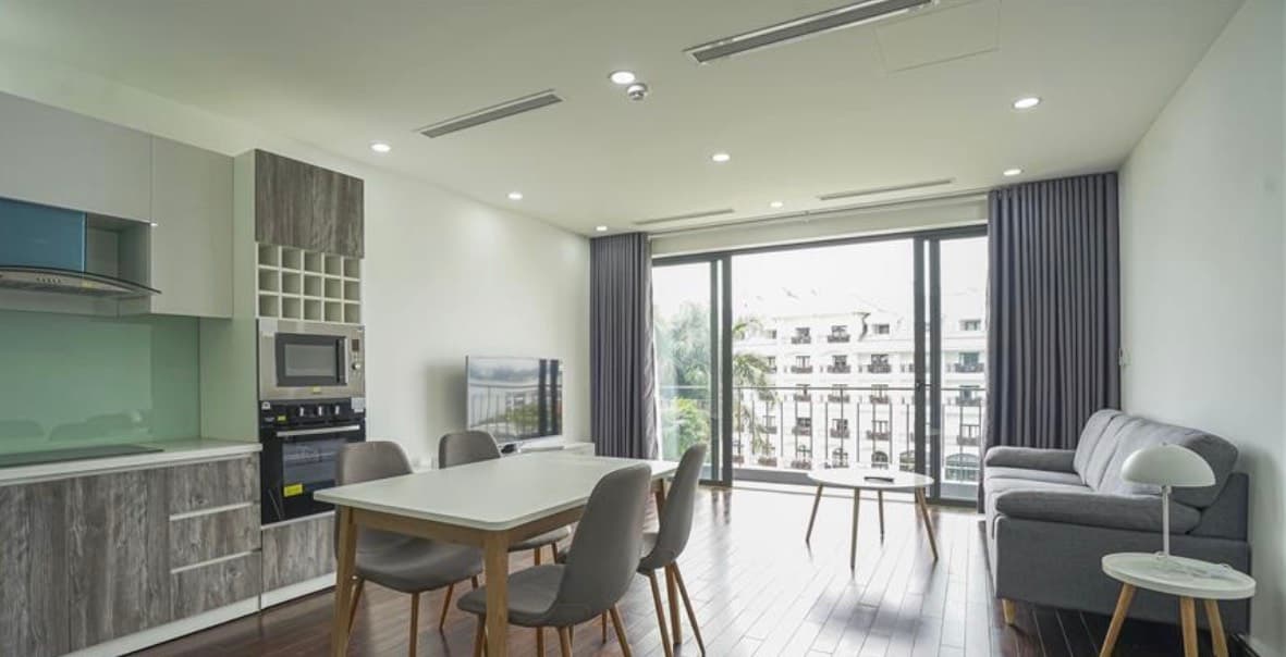 Lake View 2-Bed Apartment in Tay Ho