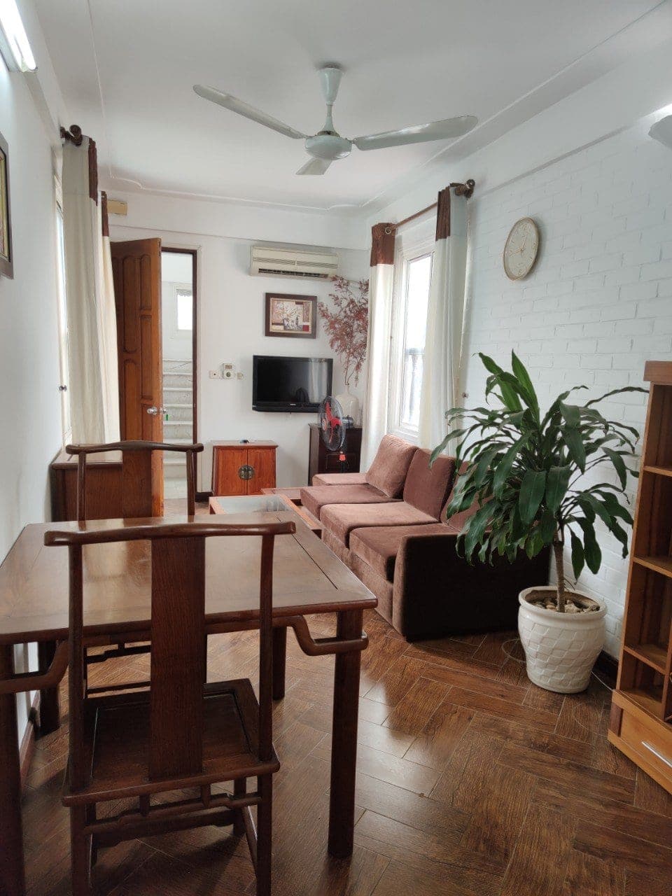 Lake View 2-Bed Apartment for Rent in West Lake, Hanoi