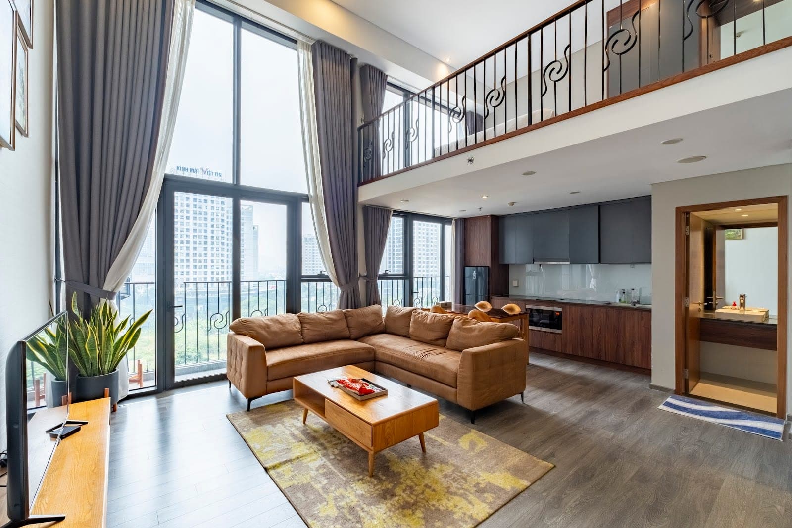 Duplex Apartment with Mezzanine at PENTSTUDIO - LẠC LONG QUÂN, Tây Hồ